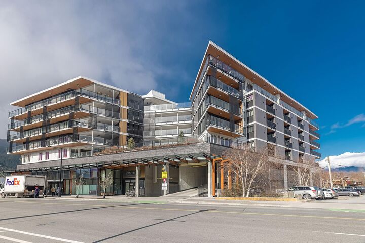 Property Photo:  1365 Pemberton Avenue 307  BC V8B 1B7 