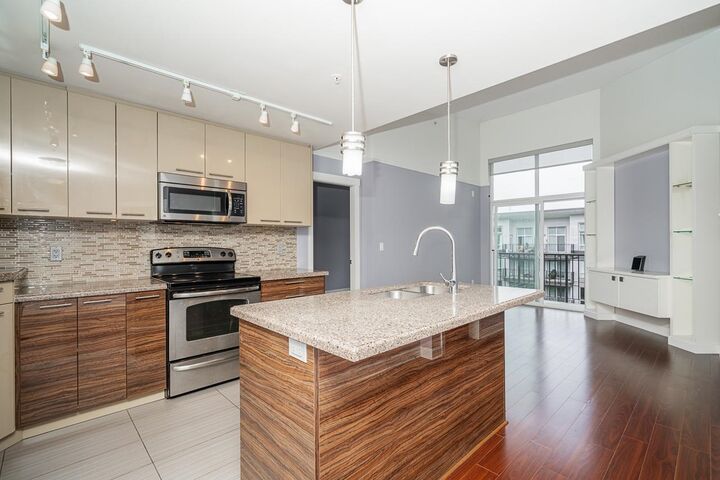 12039 64 Avenue 419 — photo 1
