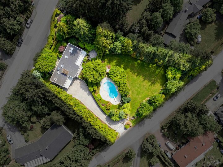 680 St. Andrews Road — photo 1