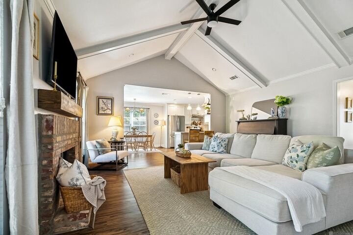 Property Photo:  1311 Tallwood Dr  LA 70816 