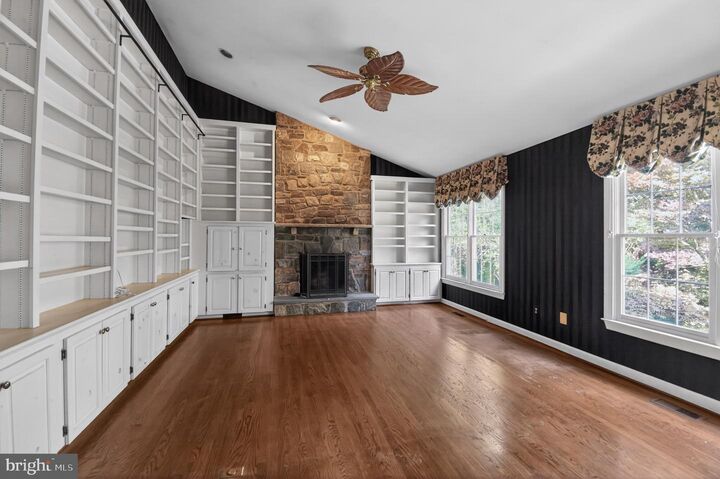 Property Photo: 7317 Olive Tree Court MD 20879
