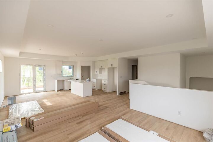 Property Photo: 44 Parkside Crescent MB R5G 2X3