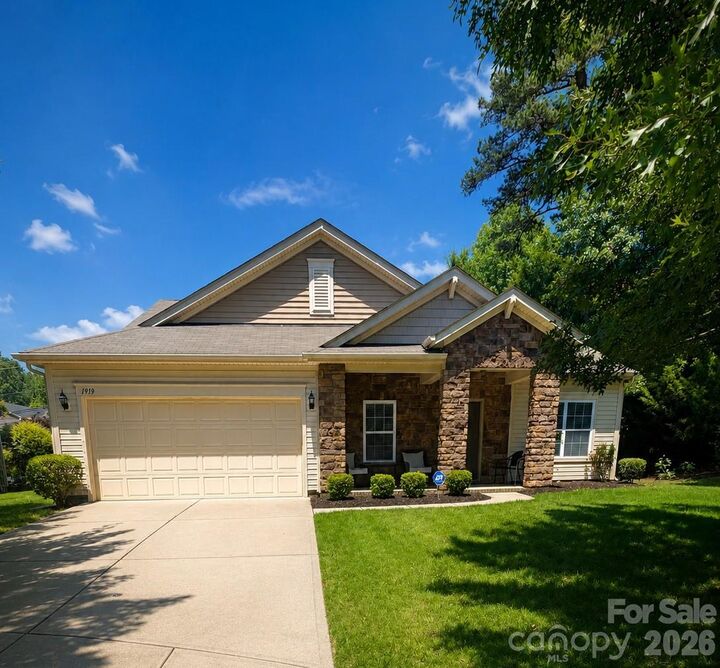 Property Photo:  1919 Corriente Court  NC 28213 