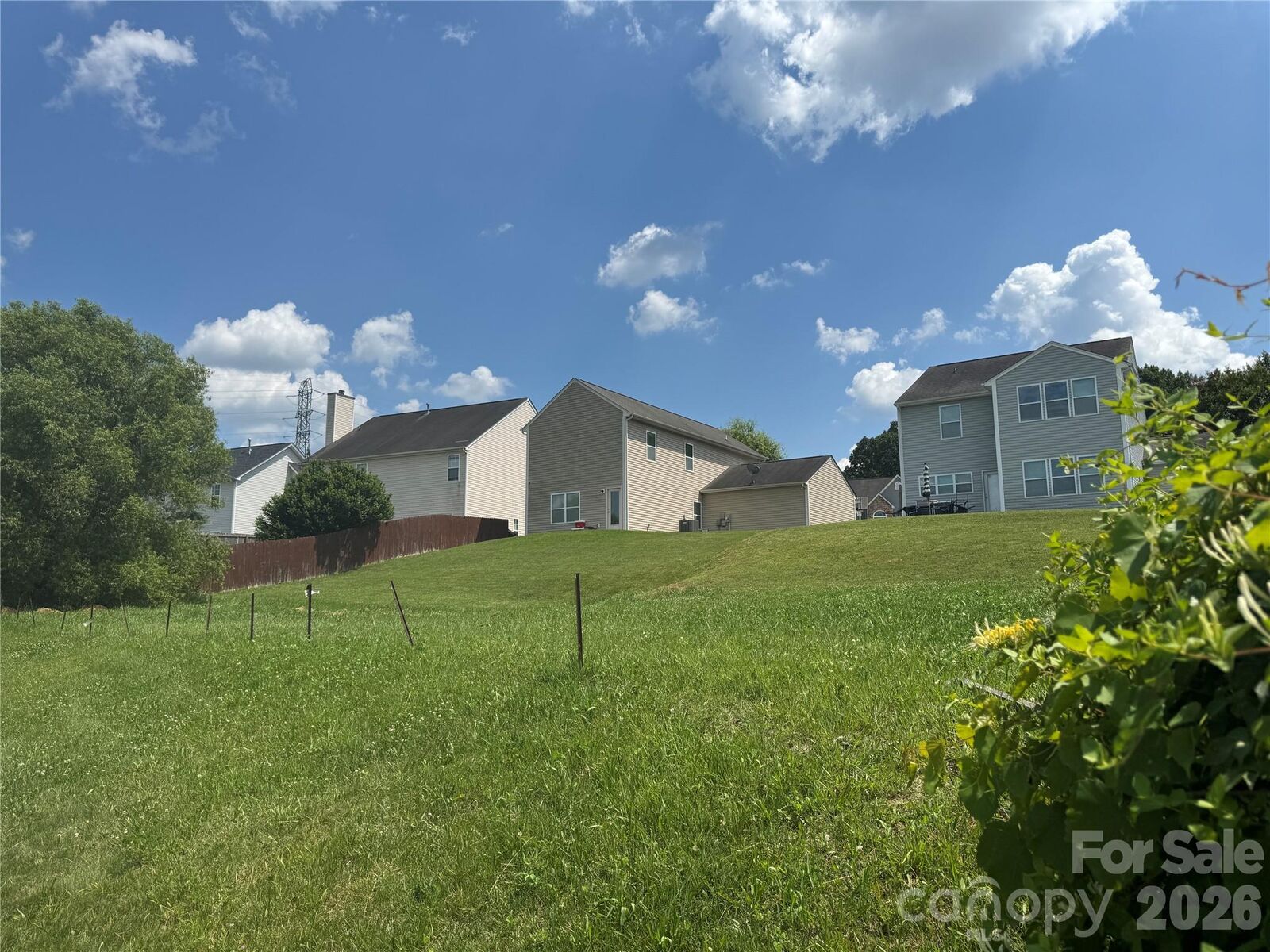 Property Photo: 8312 Cozen Way NC 28215