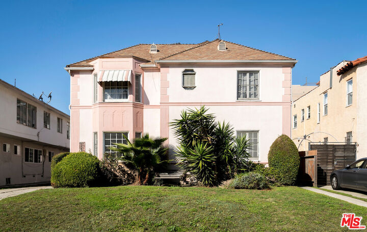 Property Photo:  1527 S Bedford St  CA 90035 