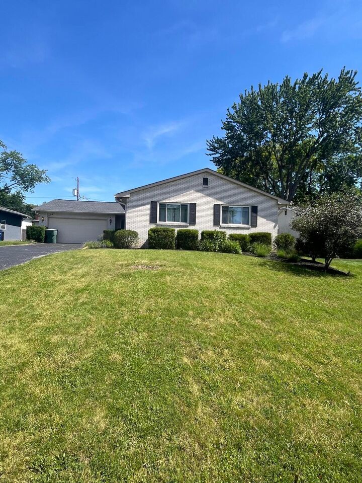 Property Photo:  996 Kenwood Lane  OH 43220 