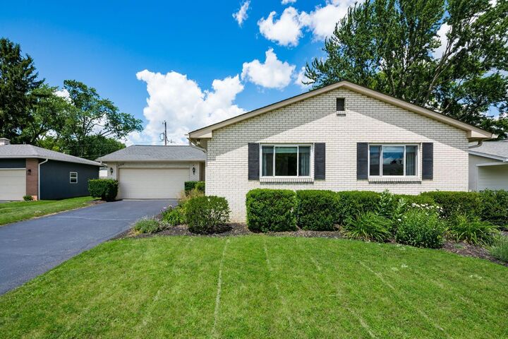Property Photo:  996 Kenwood Lane  OH 43220 