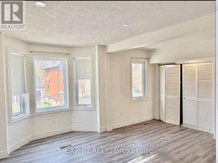 Property Photo: 137 Queen Street South ON L8P 3S3