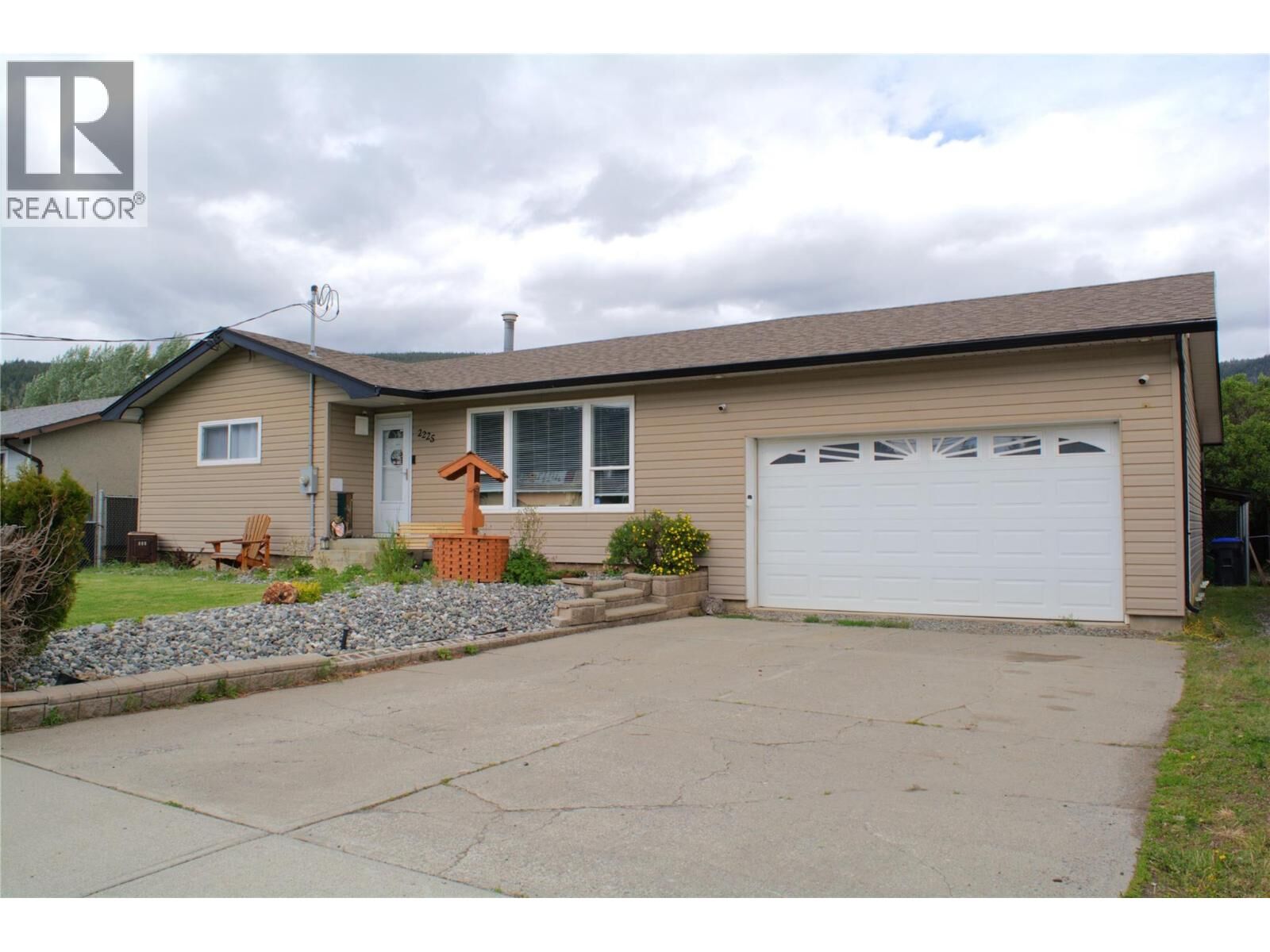 Property Photo: 2225 Merritt Avenue BC V1K 1B8
