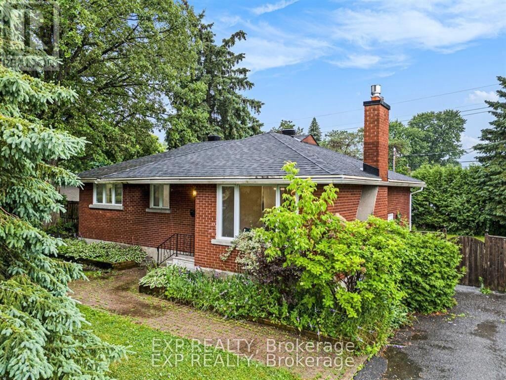 Property Photo:  20 Newhaven Street B  ON K2G 0X5 