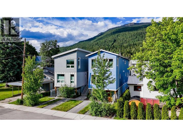 Property Photo: 410 Fourth Street West BC V0E 2S0