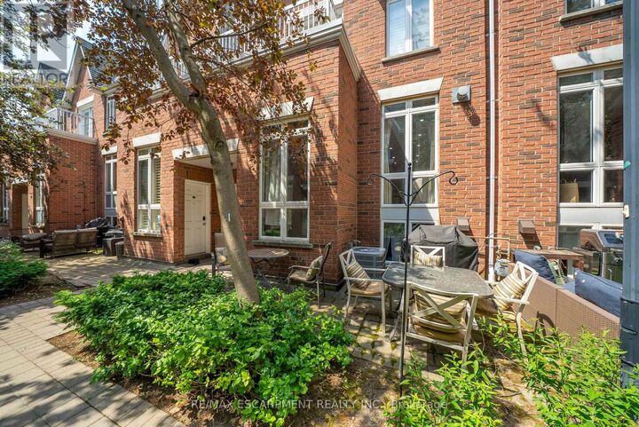 Property Photo: 12 Sudbury Street 1808 ON M6J 3W7