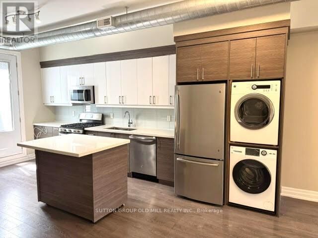 Property Photo: 259 Gerrard Street East 2A ON M5A 2G1
