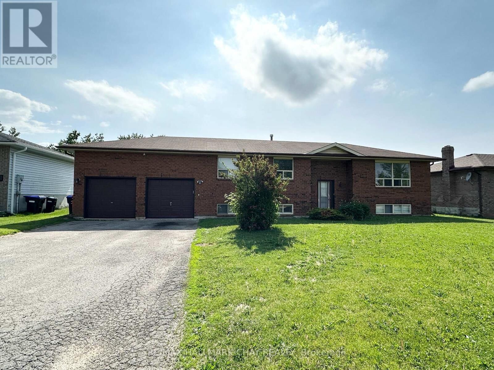 Property Photo: 2047 Chantler Street ON L9S 1B4