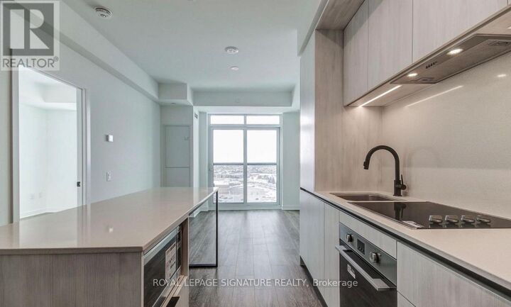 Property Photo: 2495 Eglinton Avenue West 1607 ON L5M 2T2