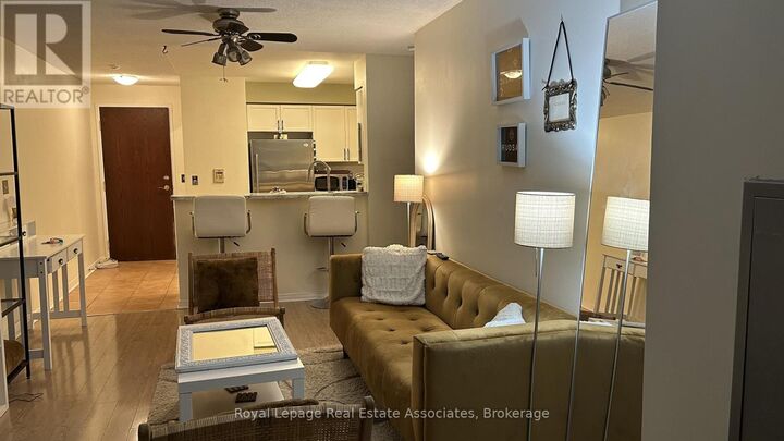 Property Photo:  2585 Erin Centre Boulevard 606  ON L5M 6Z8 
