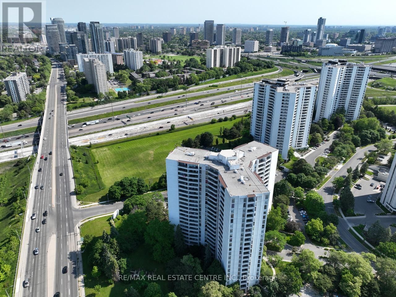 Property Photo:  50 Graydon Hall Drive 615  ON M3A 3A5 