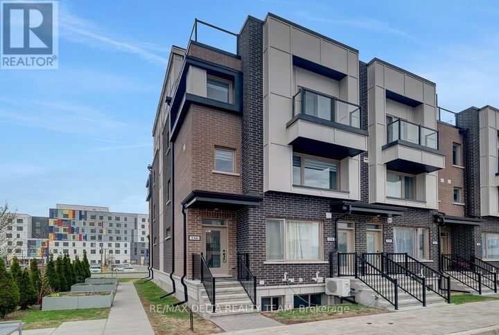Property Photo: 716 Kizis Private 11 ON K1K 5A8