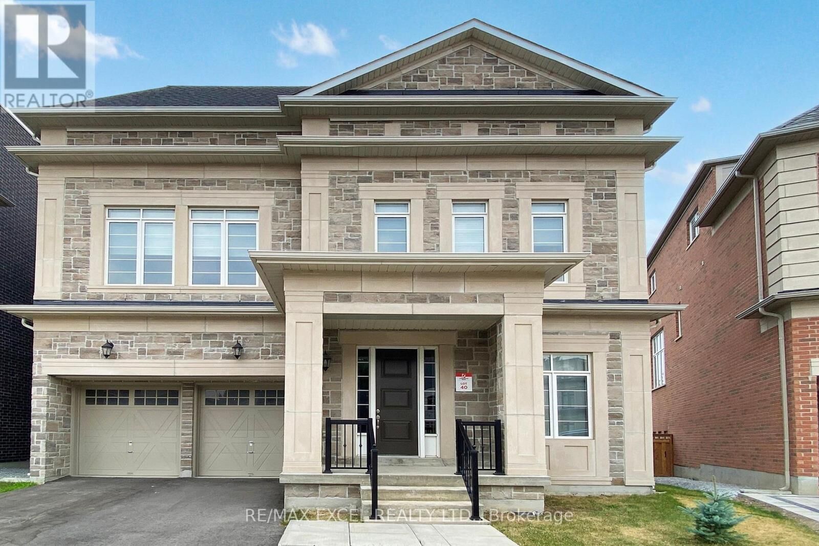 Property Photo:  29 Night Sky Court  ON L4C 2R4 