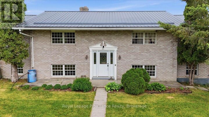 Property Photo:  20 Barrett Road  ON K0K 3E0 