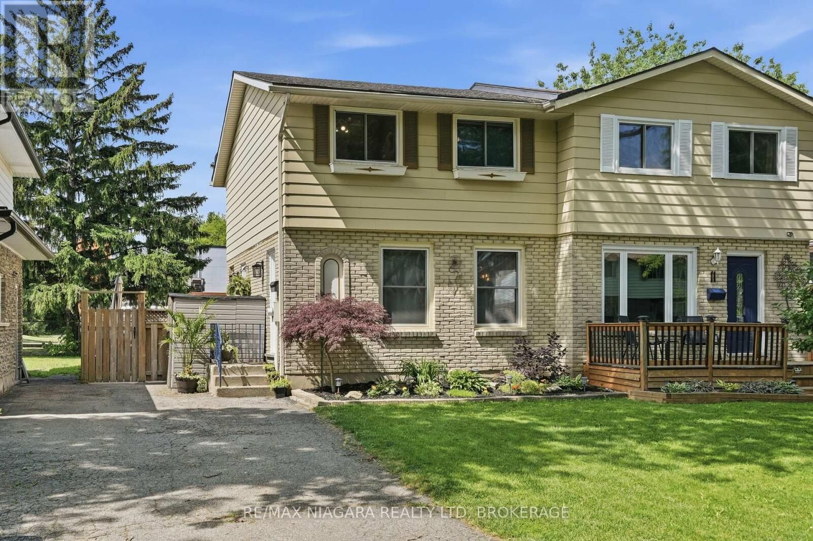 Property Photo:  9 Lafayette Drive  ON L2N 6C1 