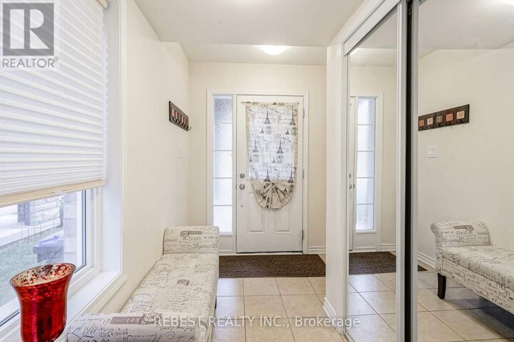 Property Photo: 67 Bannister Crescent ON L7A 4H4