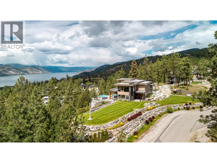 Property Photo: 121 Flagstone Rise BC V0H 1N1