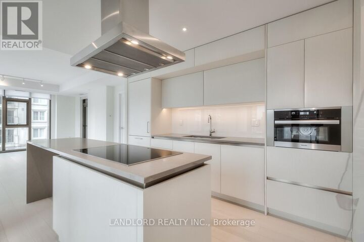 Property Photo: 6 Jackes Avenue 304 ON M4T 1X9