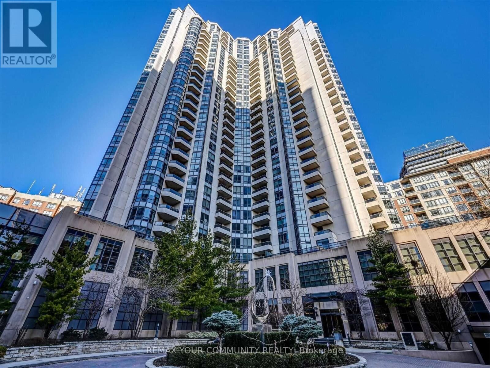 Property Photo: 500 Doris Avenue 1824 ON M2N 0C1