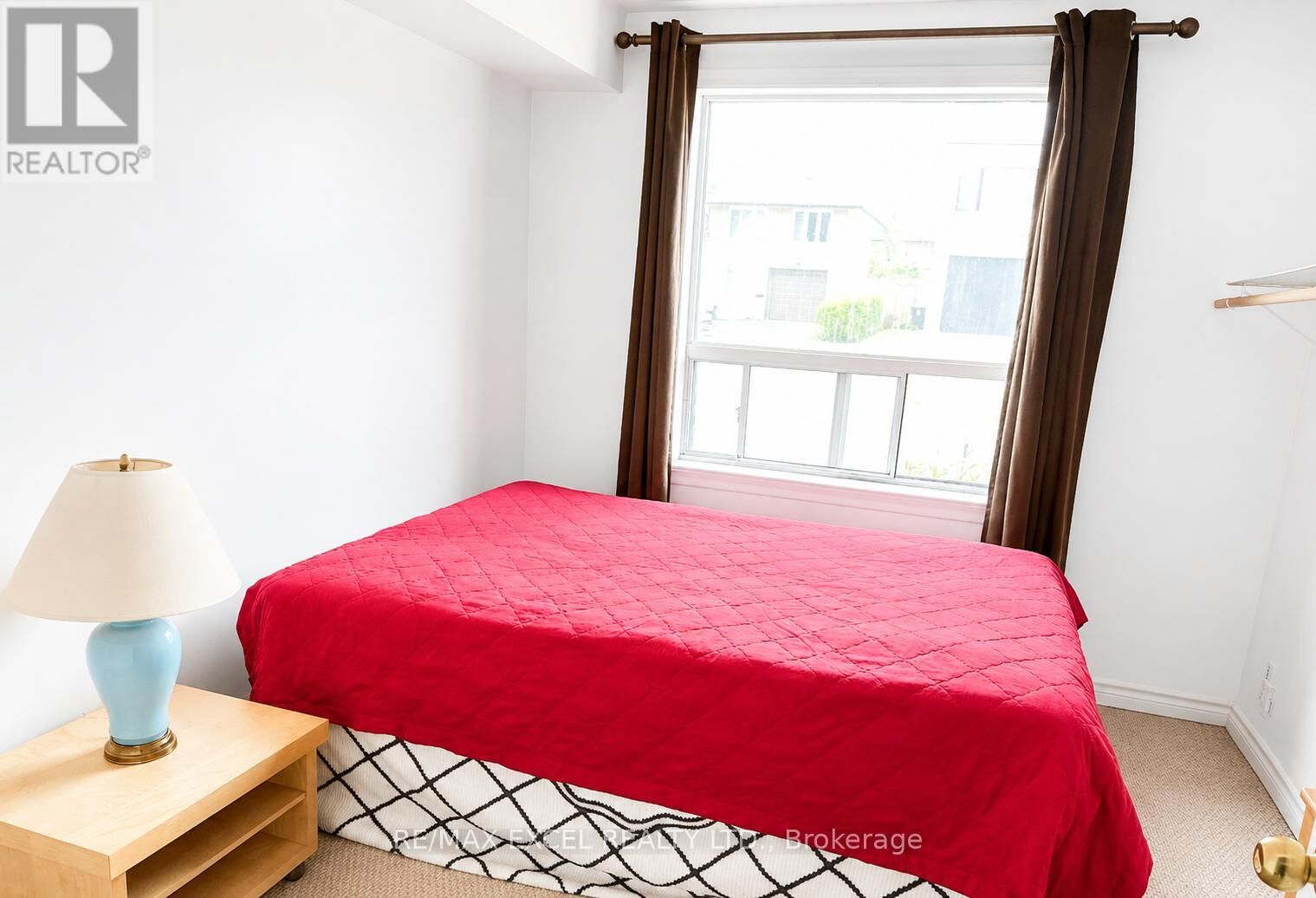 Property Photo: 114 Connaught Avenue ON M2M 1H2