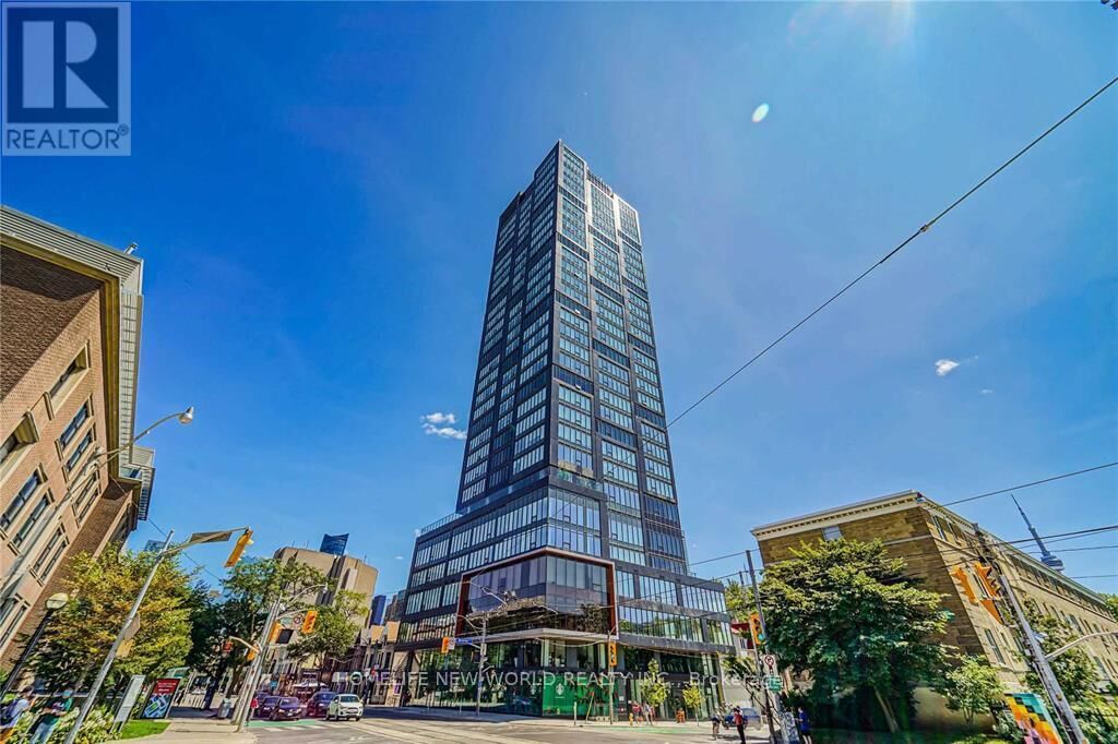 Property Photo:  203 College Street 2505  ON M5T 1P9 