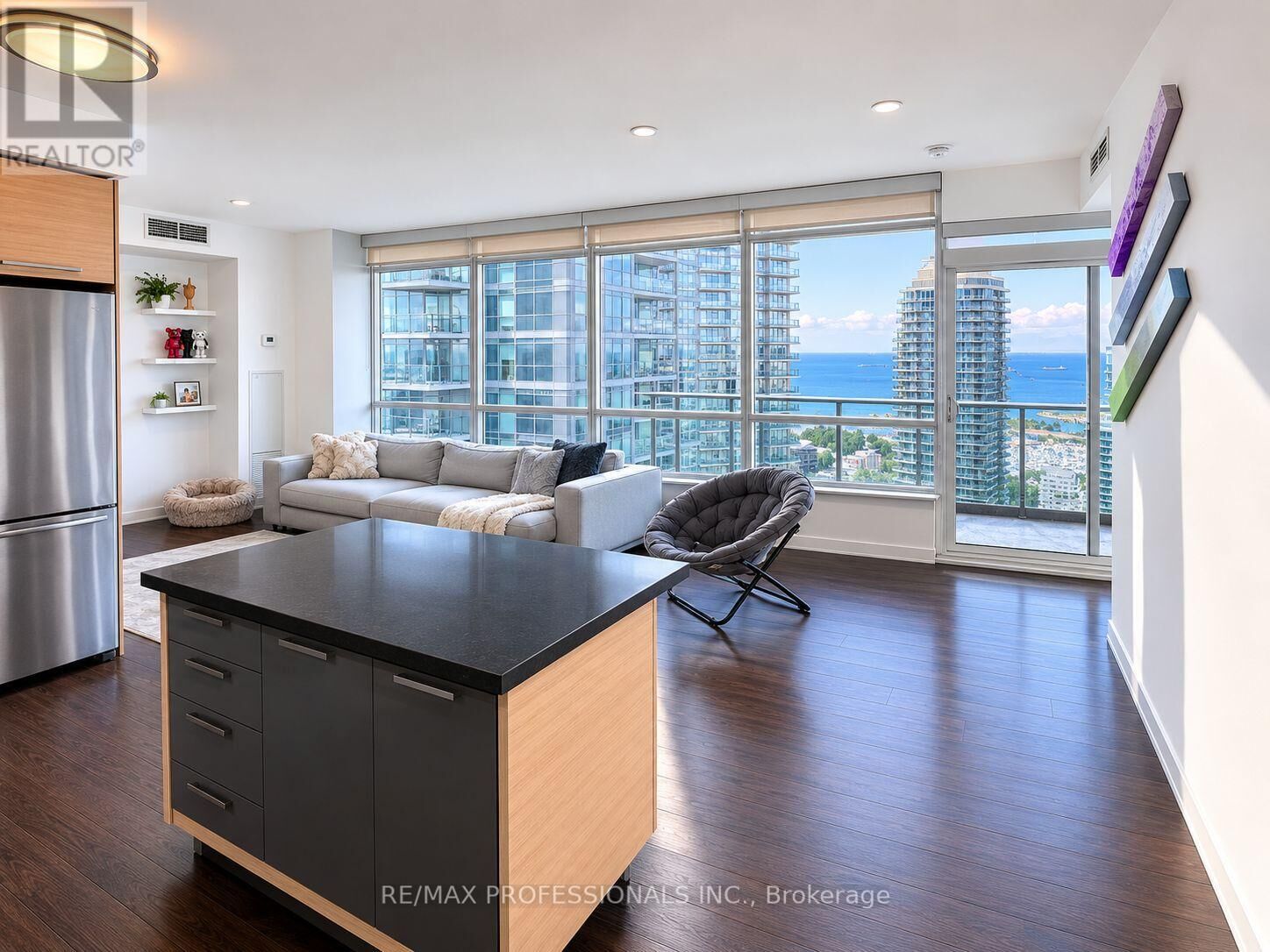 Property Photo:  36 Park Lawn Road 3510  ON M8V 0E5 