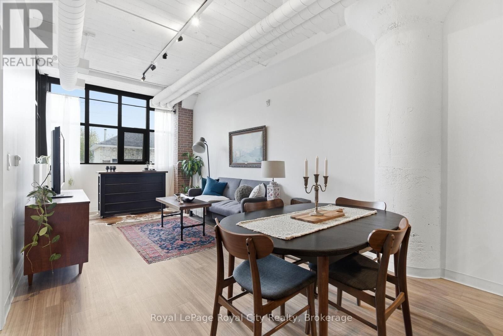 Property Photo:  120 Huron Street 112  ON N1E 0T8 