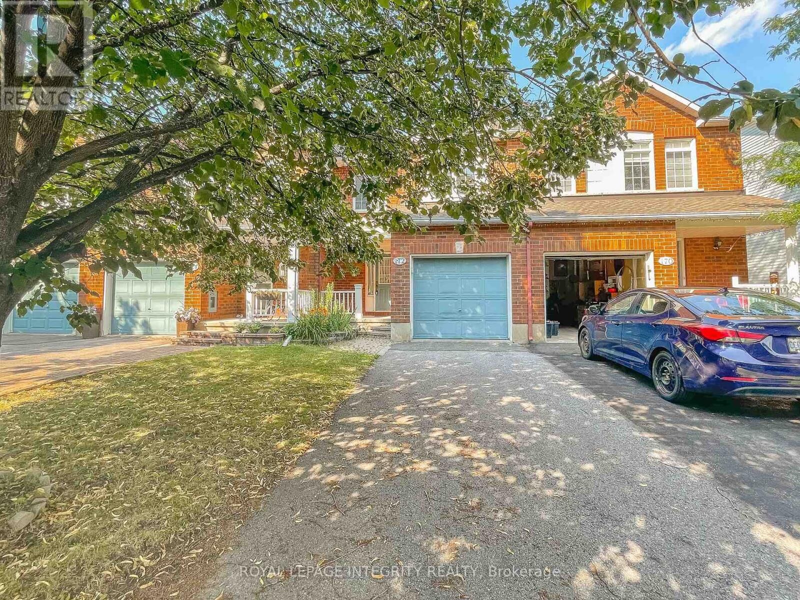 Property Photo:  172 Gray Crescent  ON K2K 3L8 