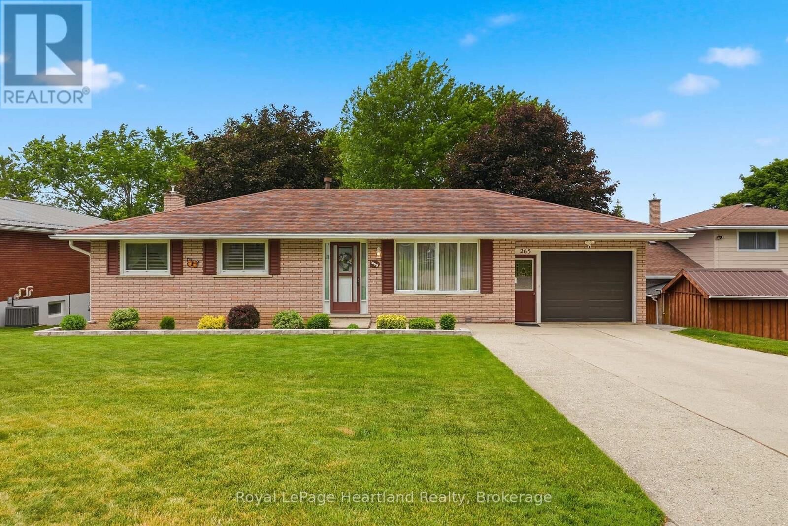 Property Photo: 265 Thomas Street ON N0G 2V0