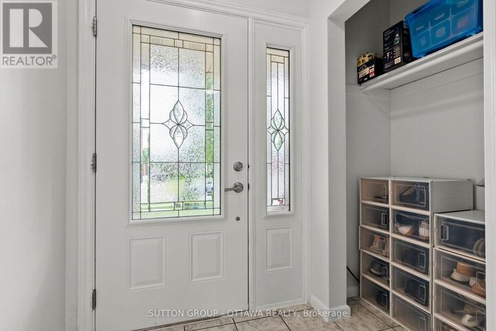 Property Photo:  1166 Whitmore Avenue  ON K2C 2N8 