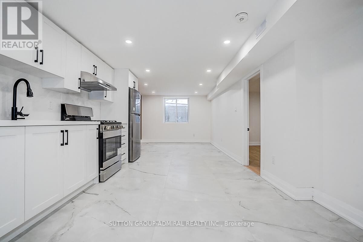 Property Photo:  176 Cherrywood Drive  ON L3Y 2X8 