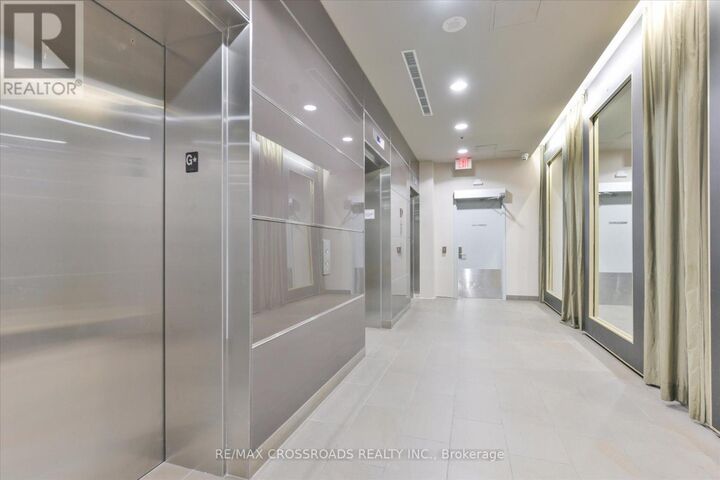 Property Photo:  126 Simcoe Street 2109  ON M5H 4E6 