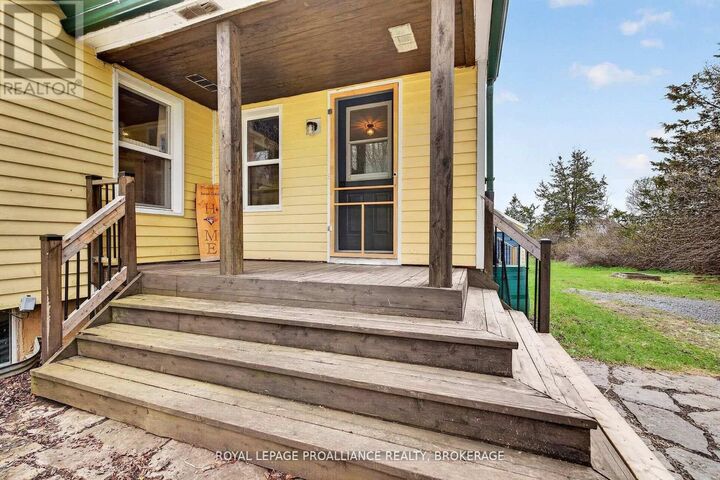 Property Photo:  5790 County Road 2  ON K0H 2H0 