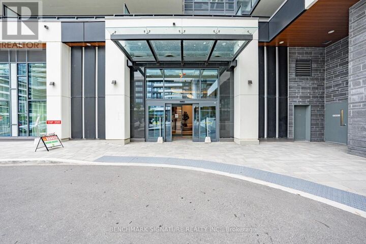 Property Photo:  1435 Celebration Drive 2111  ON L1W 0C4 