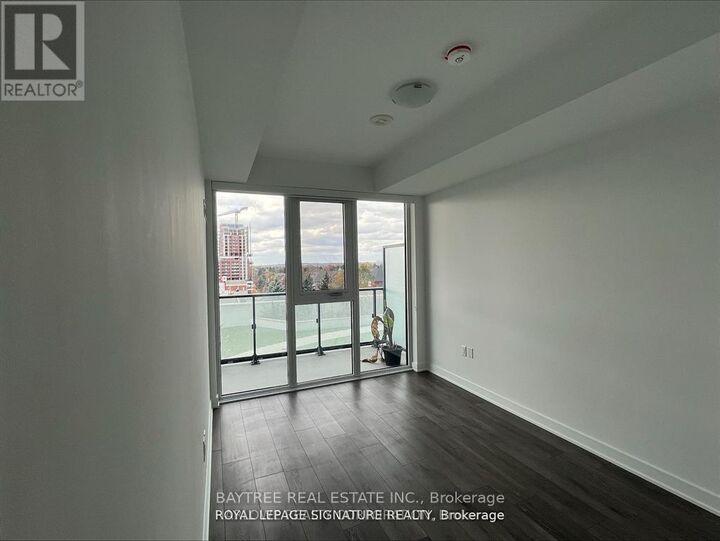 Property Photo: 95 Oneida Crescent 409 ON L4B 0H5
