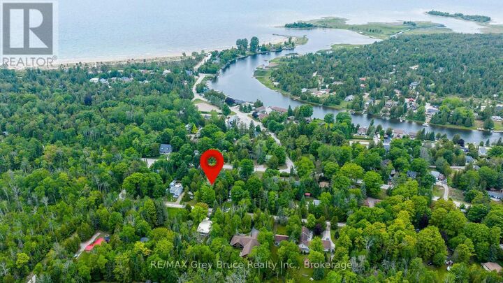 Property Photo:  8 Toronto Avenue  ON N0H 2G0 