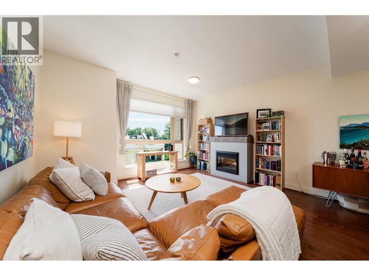 Property Photo: 728 W 14 Street 64 BC V7M 0A8