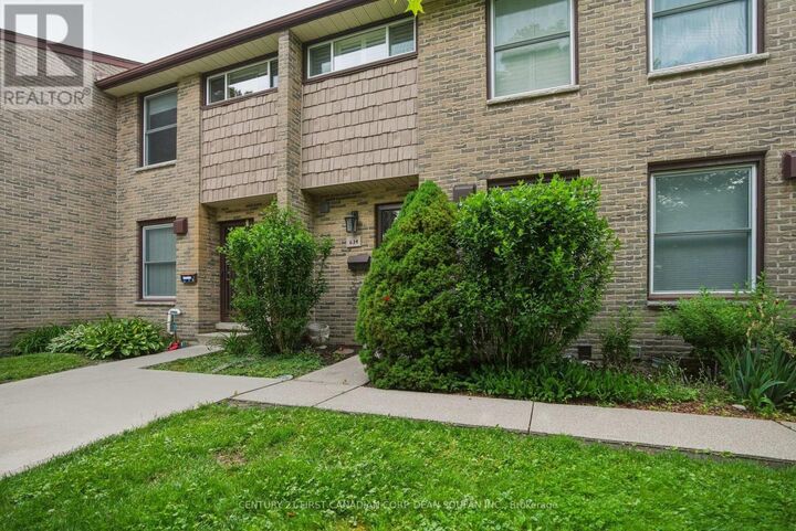 Property Photo:  634 Wonderland Road South  ON N6K 1L8 