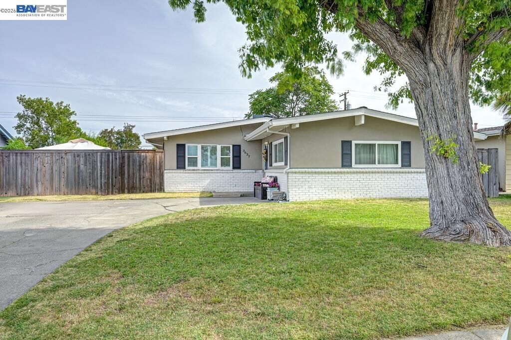 Property Photo: 3637 Centinella Drive CA 95660