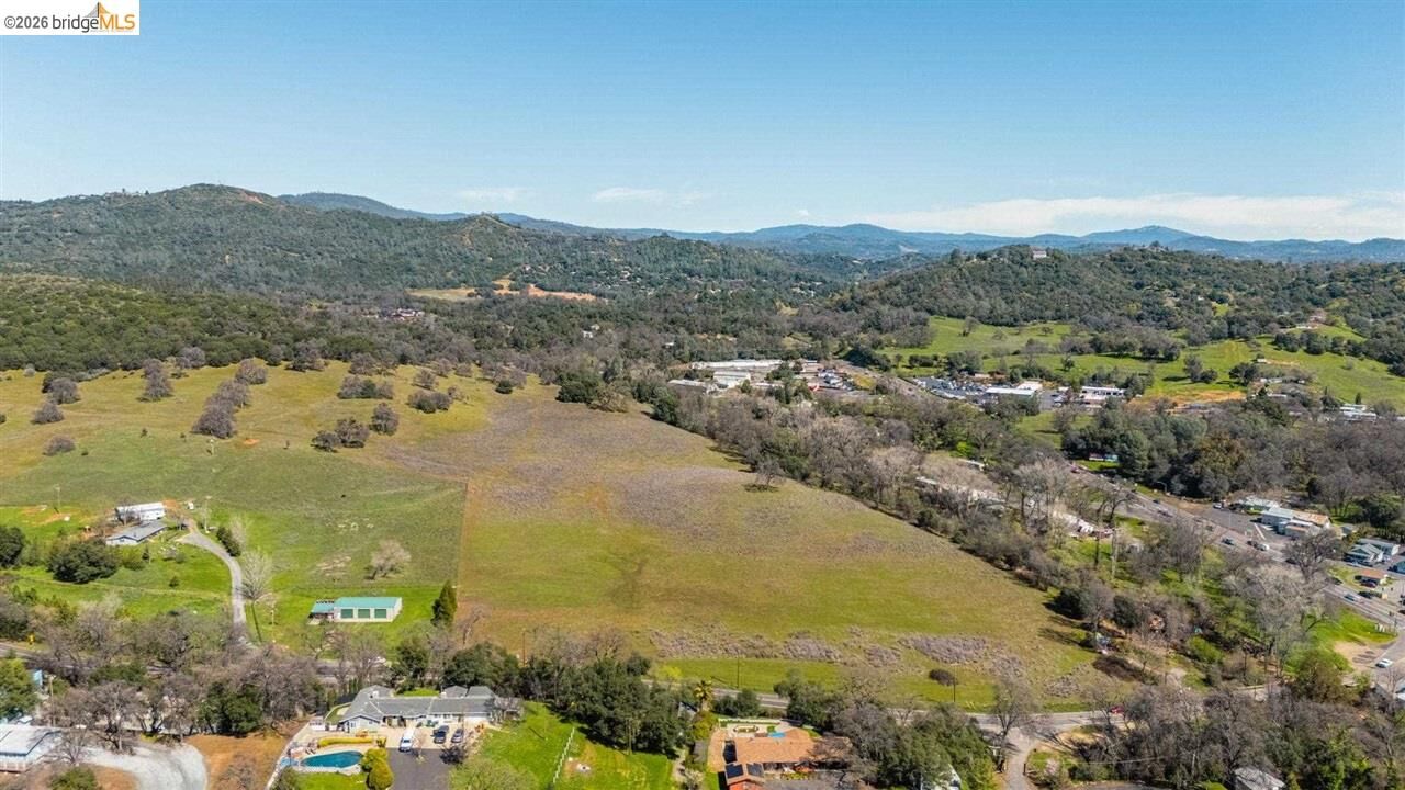 Property Photo: 18701 Rawhide Rd CA 95327