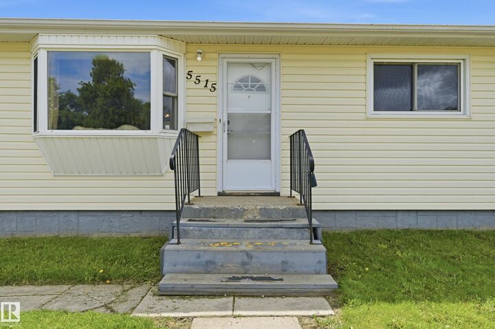 Property Photo:  5515 143 Avenue NW  AB T5A 1J9 