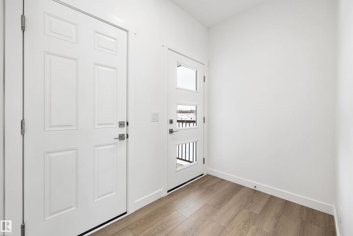 Property Photo: 4172 Kinglet Drive NW AB T5S 0W9