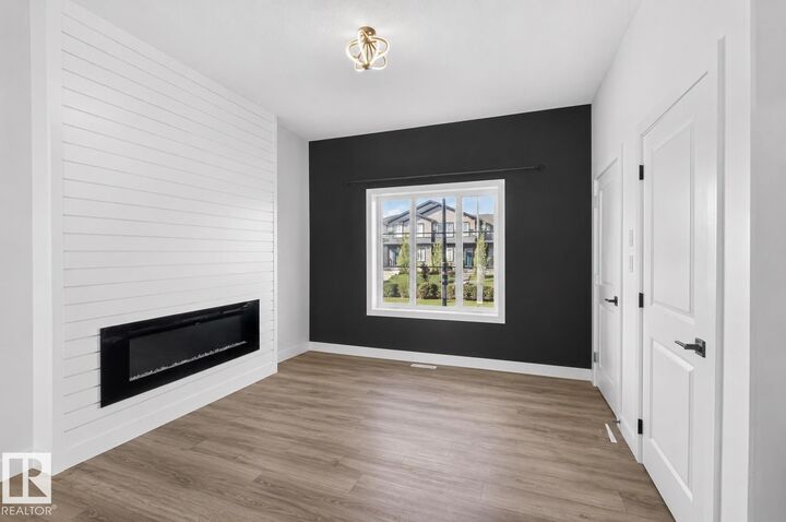 Property Photo:  174 Castilian Boulevard  AB T8H 2Z9 