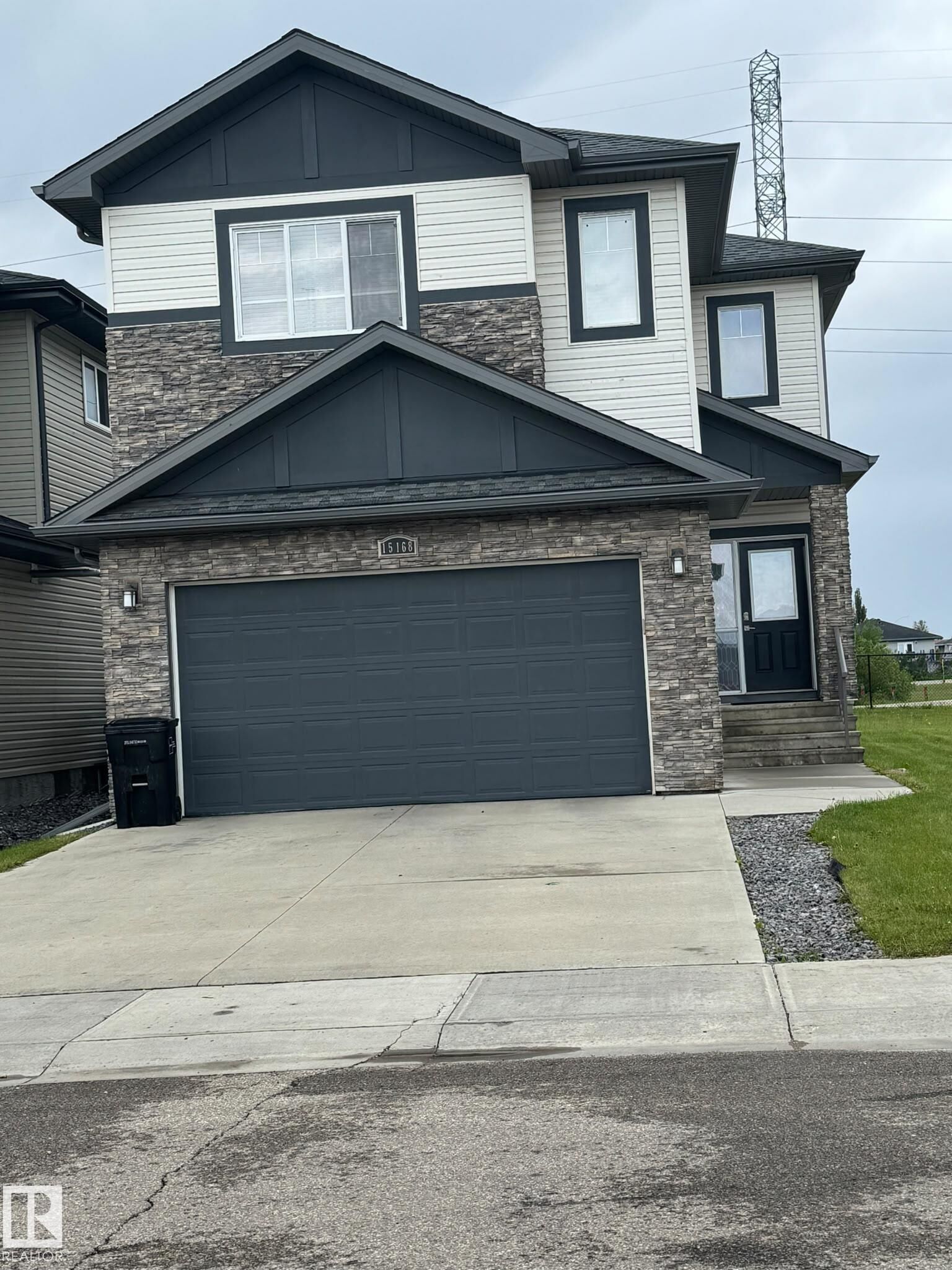Photo de la propriété: 15168 16 Street NW AB T5Y 0Y6